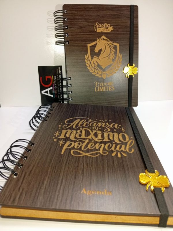 CUADERNO TAPAS EN MADERA 19X13 CM